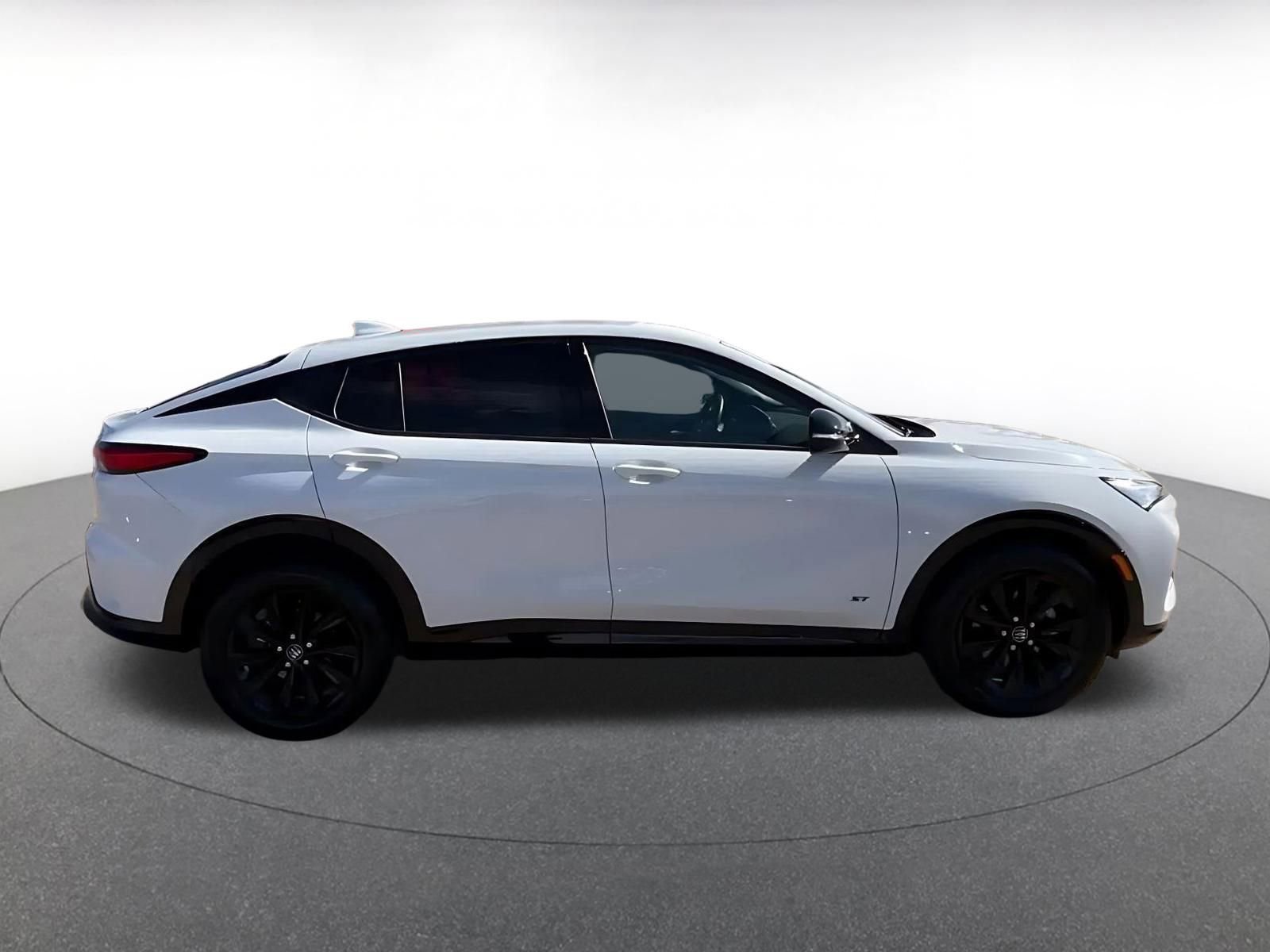 Used 2025 Buick Envista Sport Touring image 16