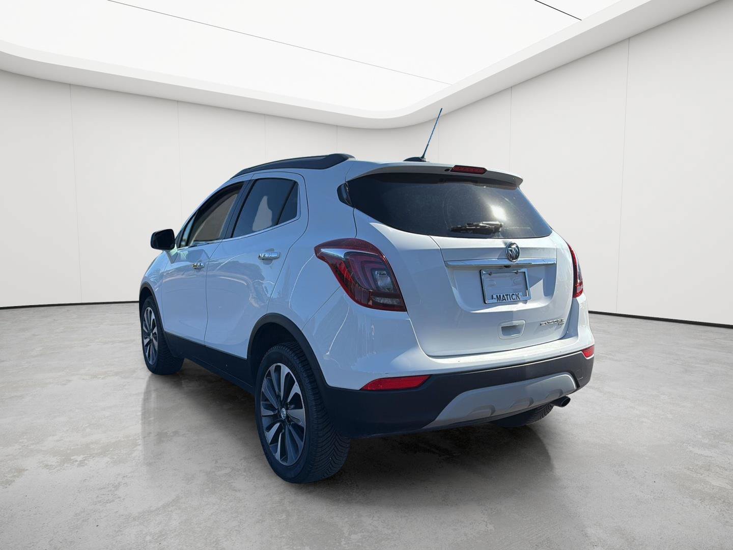 Used 2021 Buick Encore Preferred AWD/4WD image 26