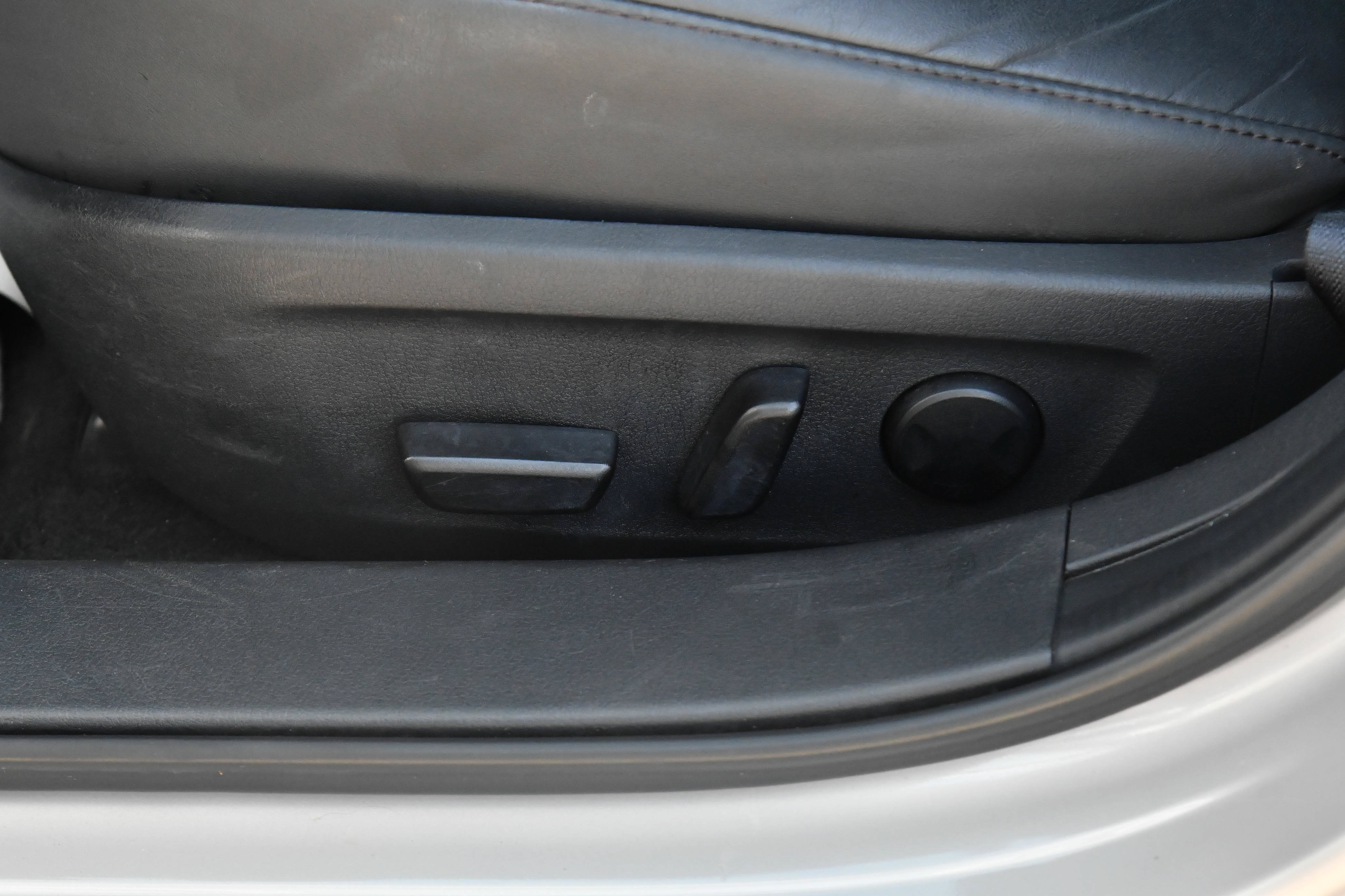 Used 2024 MAZDA MAZDA3 s FWD image 17