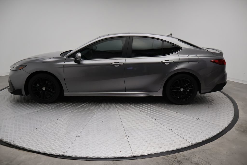 Certified 2025 Toyota Camry SE w/ Convenience Package image 12