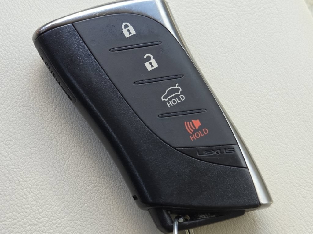 Used 2022 Lexus ES 250 w/ Premium Package AWD/4WD image 37