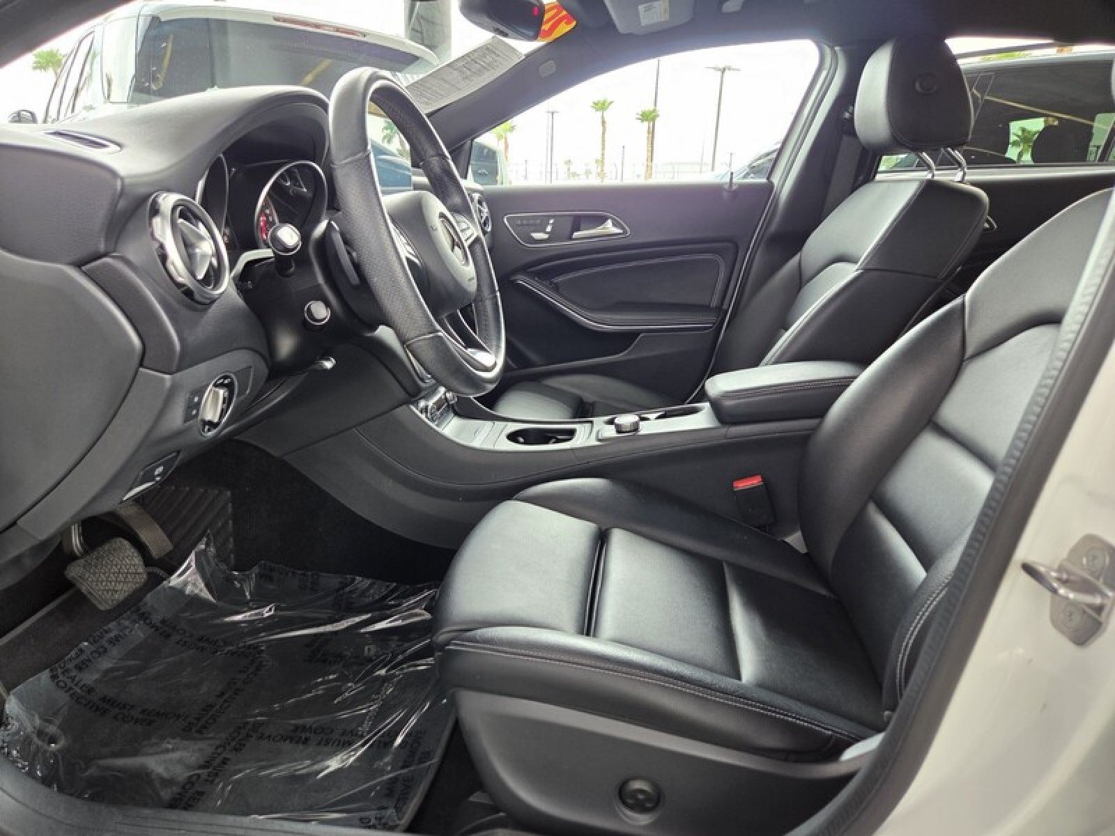 Used 2020 Mercedes-Benz GLA 250 4MATIC image 13