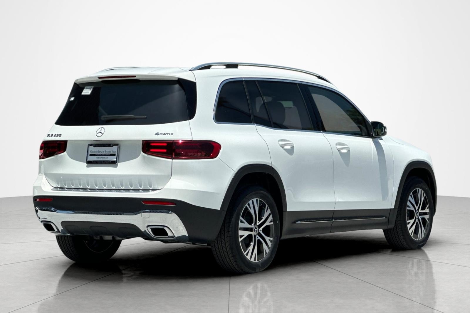 New 2025 Mercedes-Benz GLB 250 4MATIC image 5