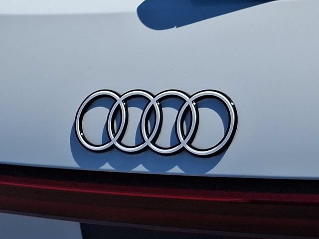 Used 2024 Audi Q8 e-tron Premium Plus w/ Premium Plus Package AWD/4WD image 36