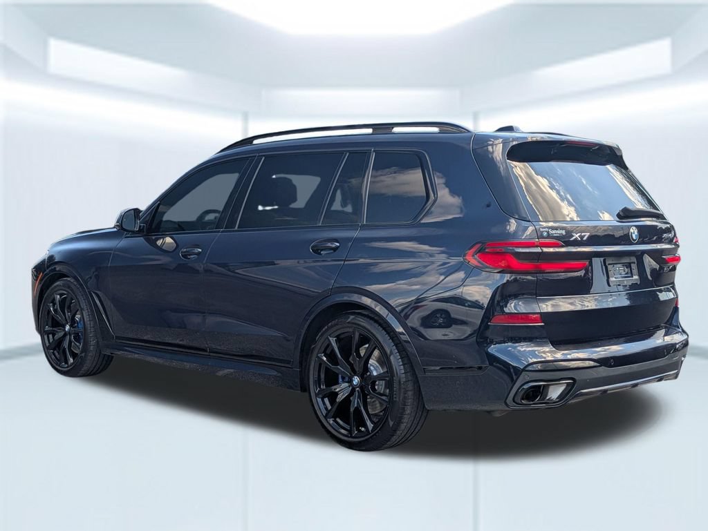 Used 2026 BMW X7 xDrive40i w/ Executive Package AWD/4WD image 3