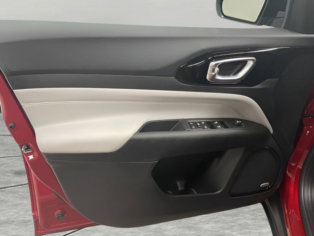 New 2026 Jeep Compass Limited w/ Sun, Sound & Navigation Group image 14