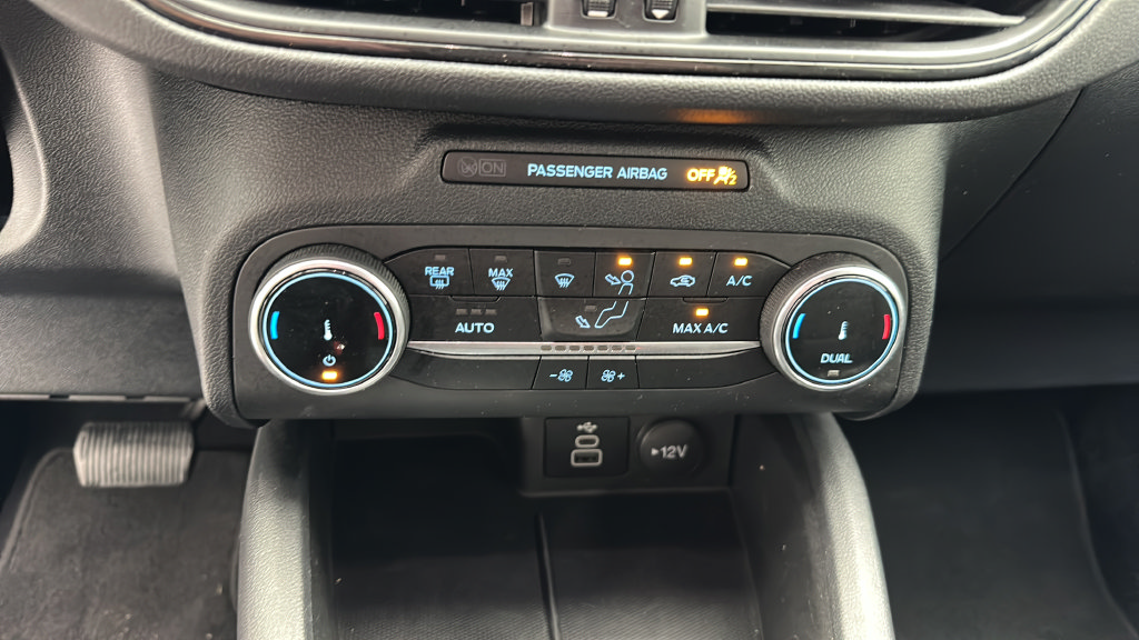 Used 2025 Ford Escape ST-Line AWD/4WD image 18