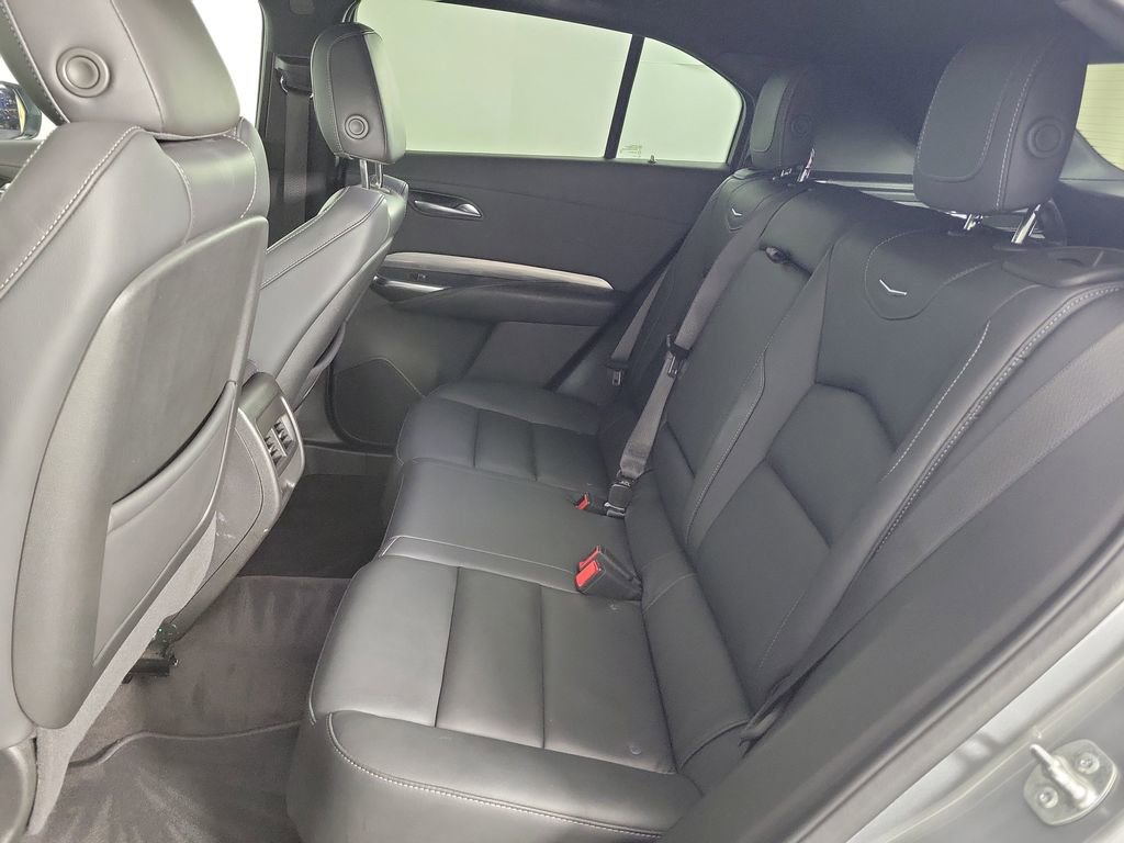 Used 2025 Cadillac XT4 Premium Luxury FWD image 11