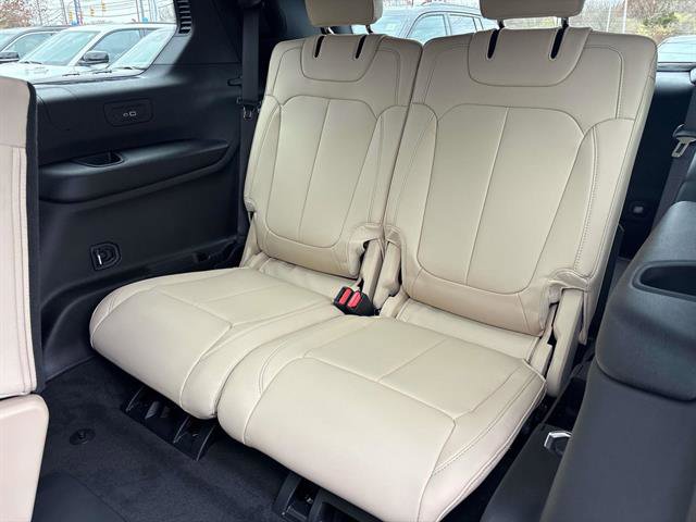 New 2025 Jeep Grand Cherokee L Limited image 8