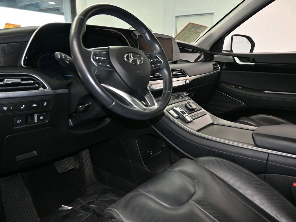 Used 2021 Hyundai Palisade Limited w/ Winter Package image 13