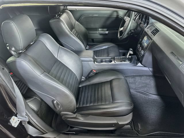 Used 2010 Dodge Challenger R/T RWD image 17