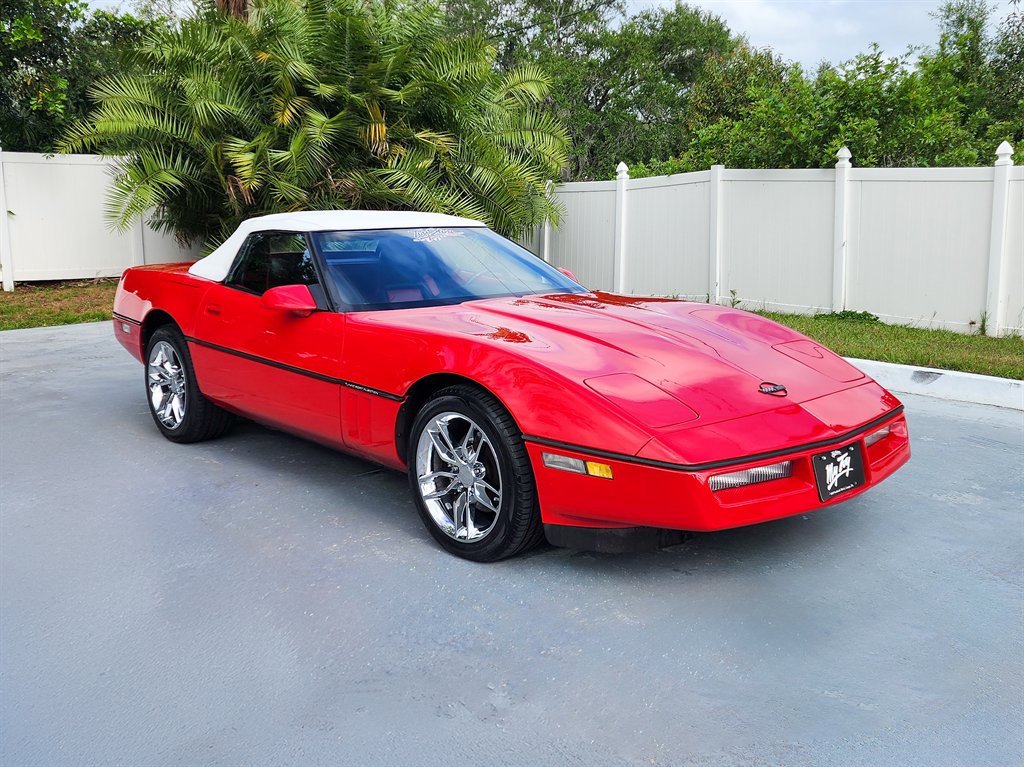 Used 1990 Chevrolet Corvette Convertible RWD image 10