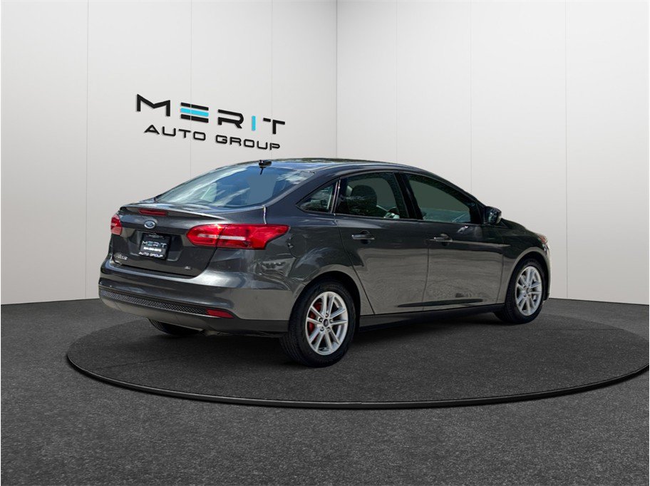Used 2017 Ford Focus SE FWD image 9