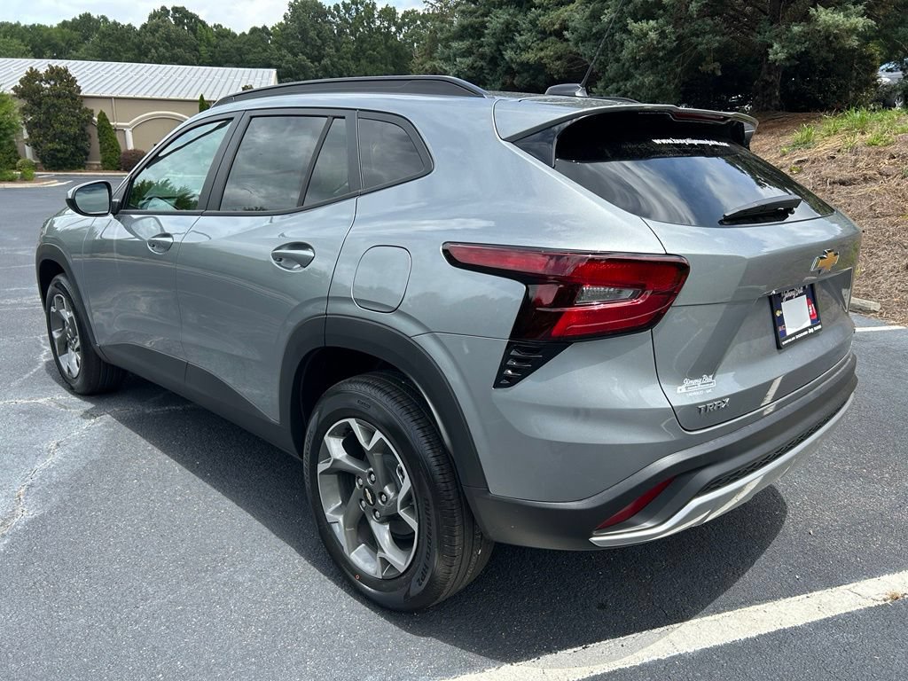 New 2026 Chevrolet Trax LT FWD image 15