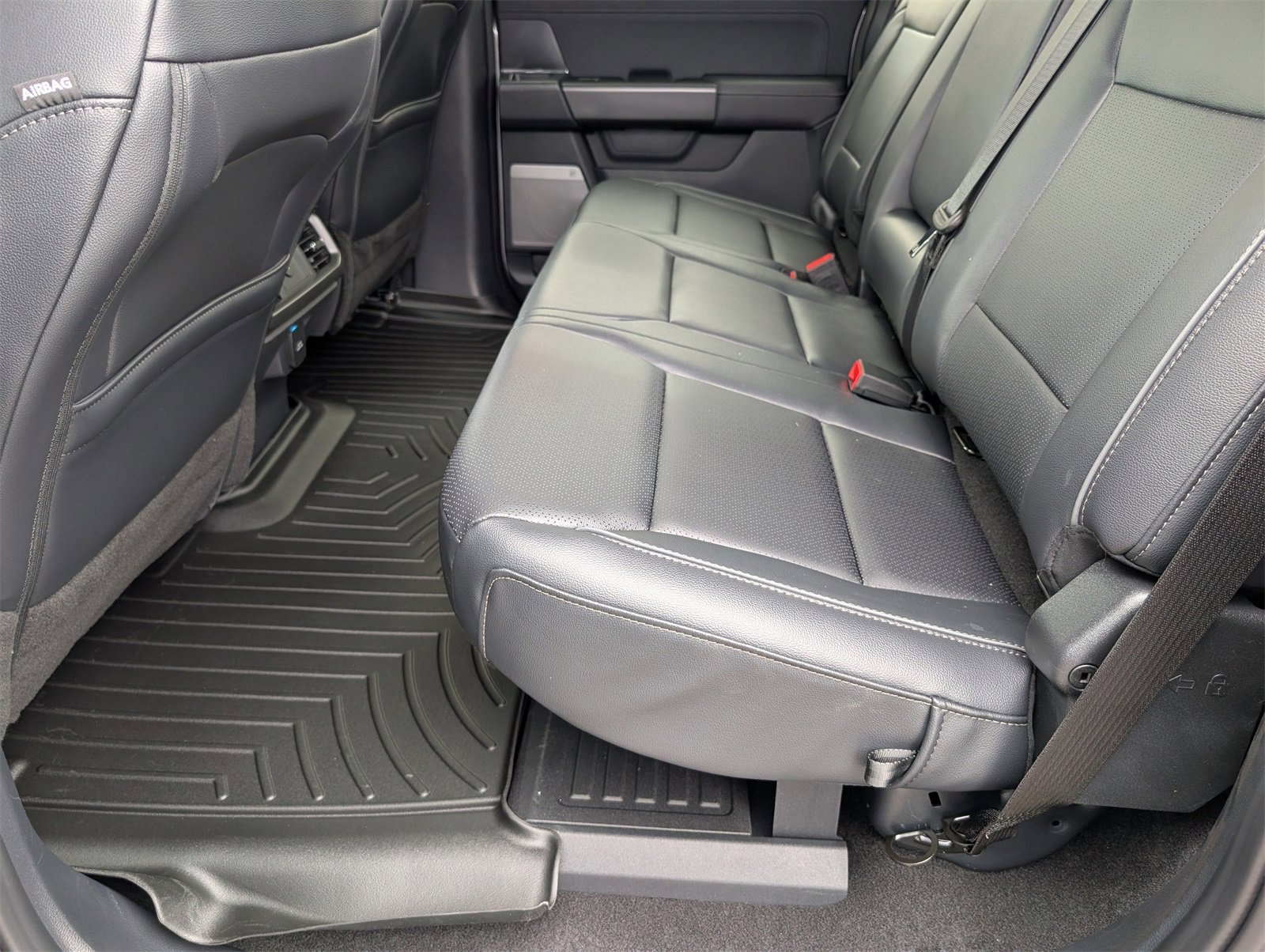 New 2026 Ford F150 Lariat w/ Equipment Group 501A Mid image 30