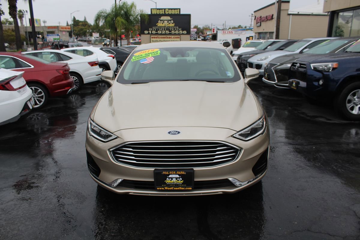 Used 2019 Ford Fusion SEL image 3