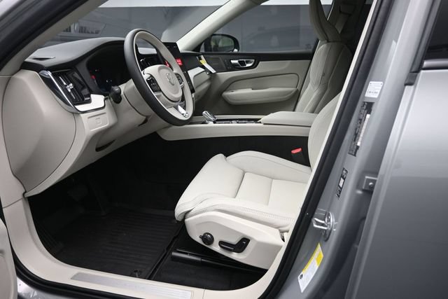 New 2026 Volvo XC60 B5 Ultra w/ Protection Package Premier AWD/4WD image 17