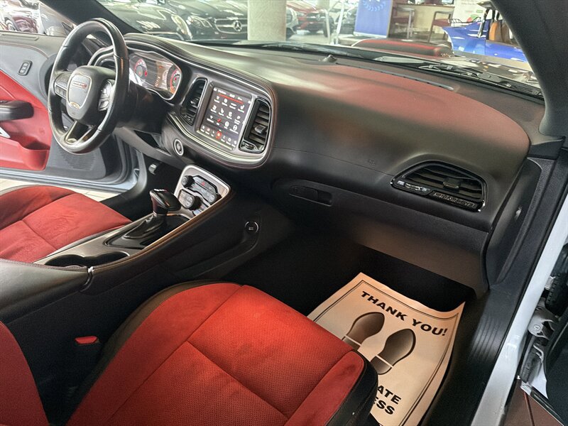 Used 2022 Dodge Challenger R/T Scat Pack w/ Shaker Package RWD image 25