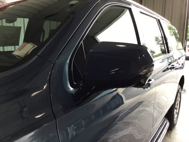 New 2026 Chevrolet Suburban LT w/ Comfort Package AWD/4WD image 12