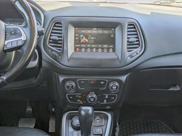 Used 2020 Jeep Compass Latitude w/ Cold Weather Group image 14