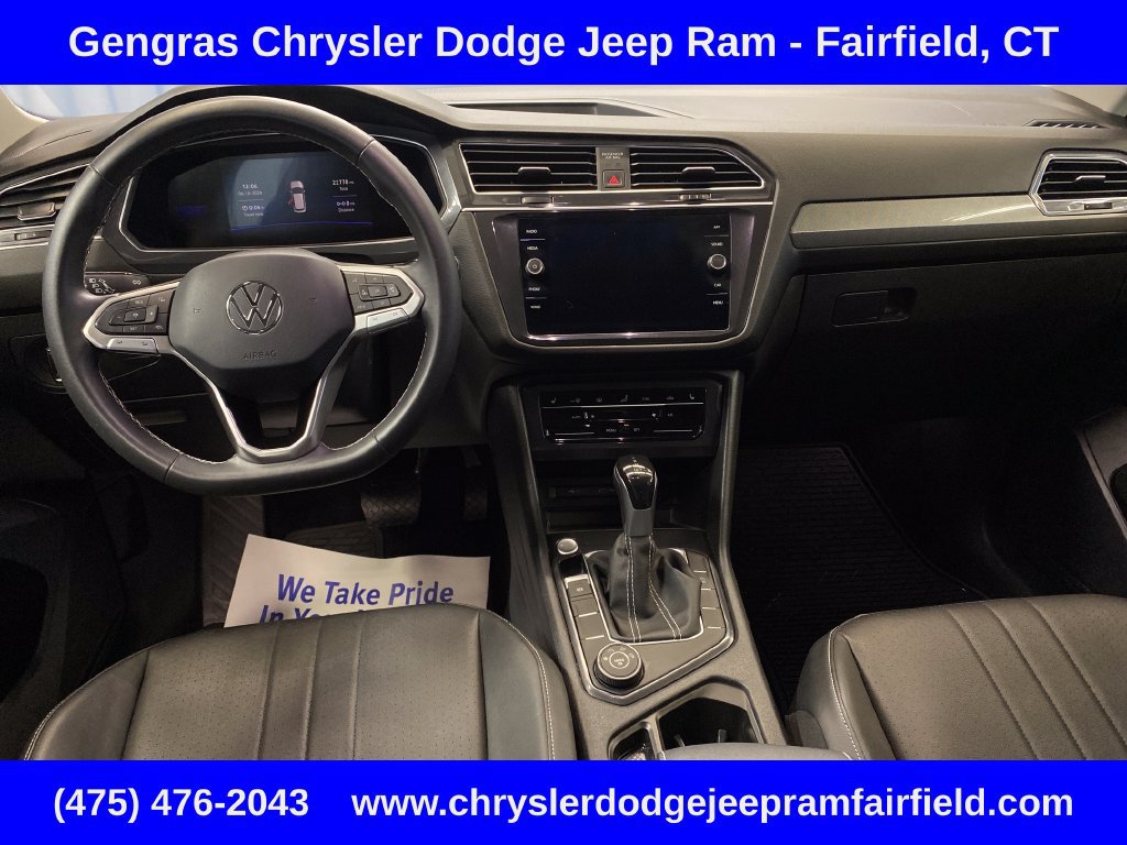 Used 2023 Volkswagen Tiguan SE AWD/4WD image 29