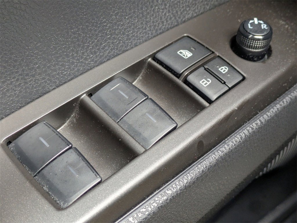 Used 2024 Toyota Camry SE image 24