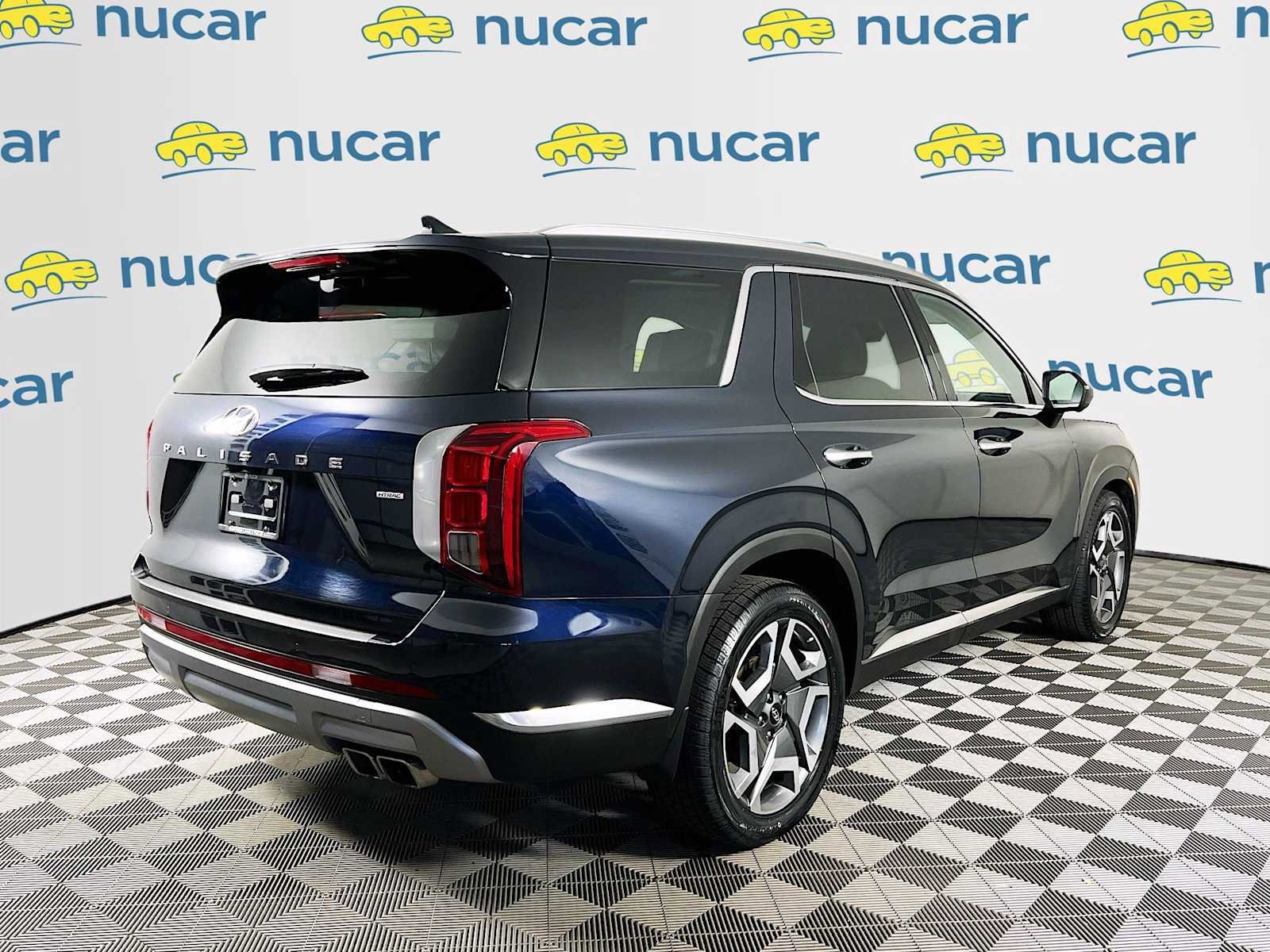 Used 2024 Hyundai Palisade Limited AWD/4WD image 7