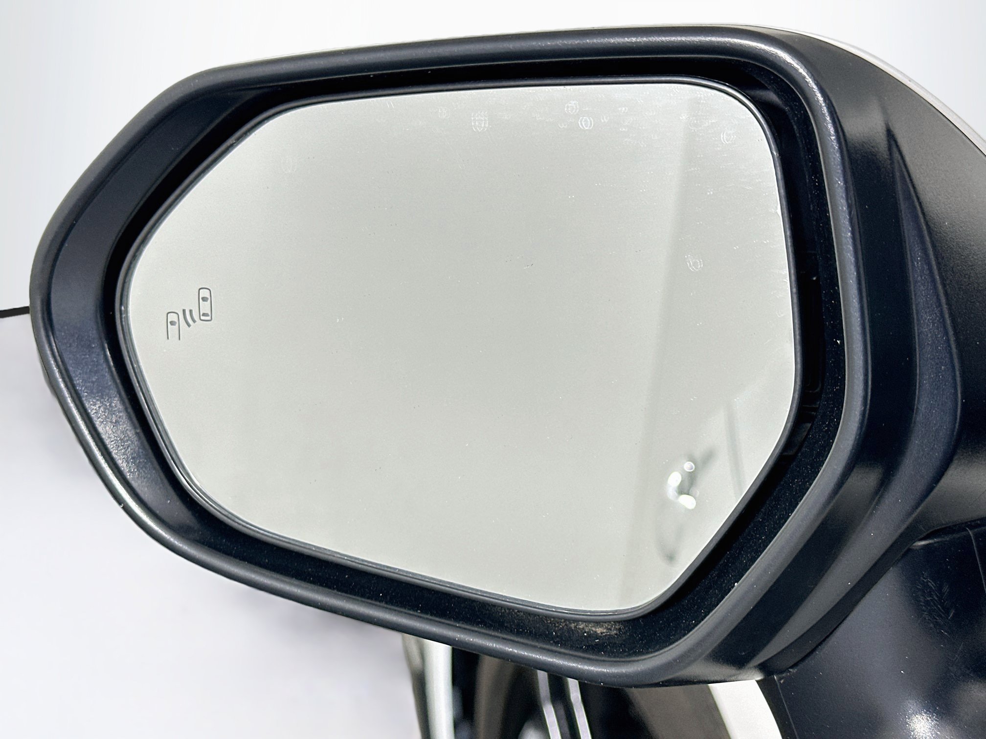 Used 2025 Toyota Camry SE FWD image 16