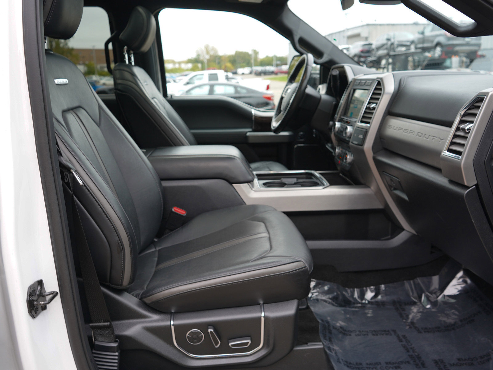 Used 2017 Ford F350 Platinum w/ Platinum Ultimate Package image 15