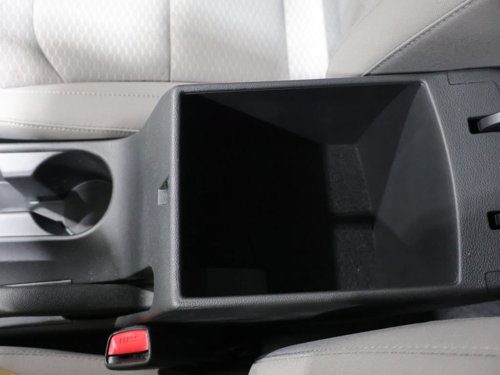 Used 2020 Hyundai Elantra SEL FWD image 29