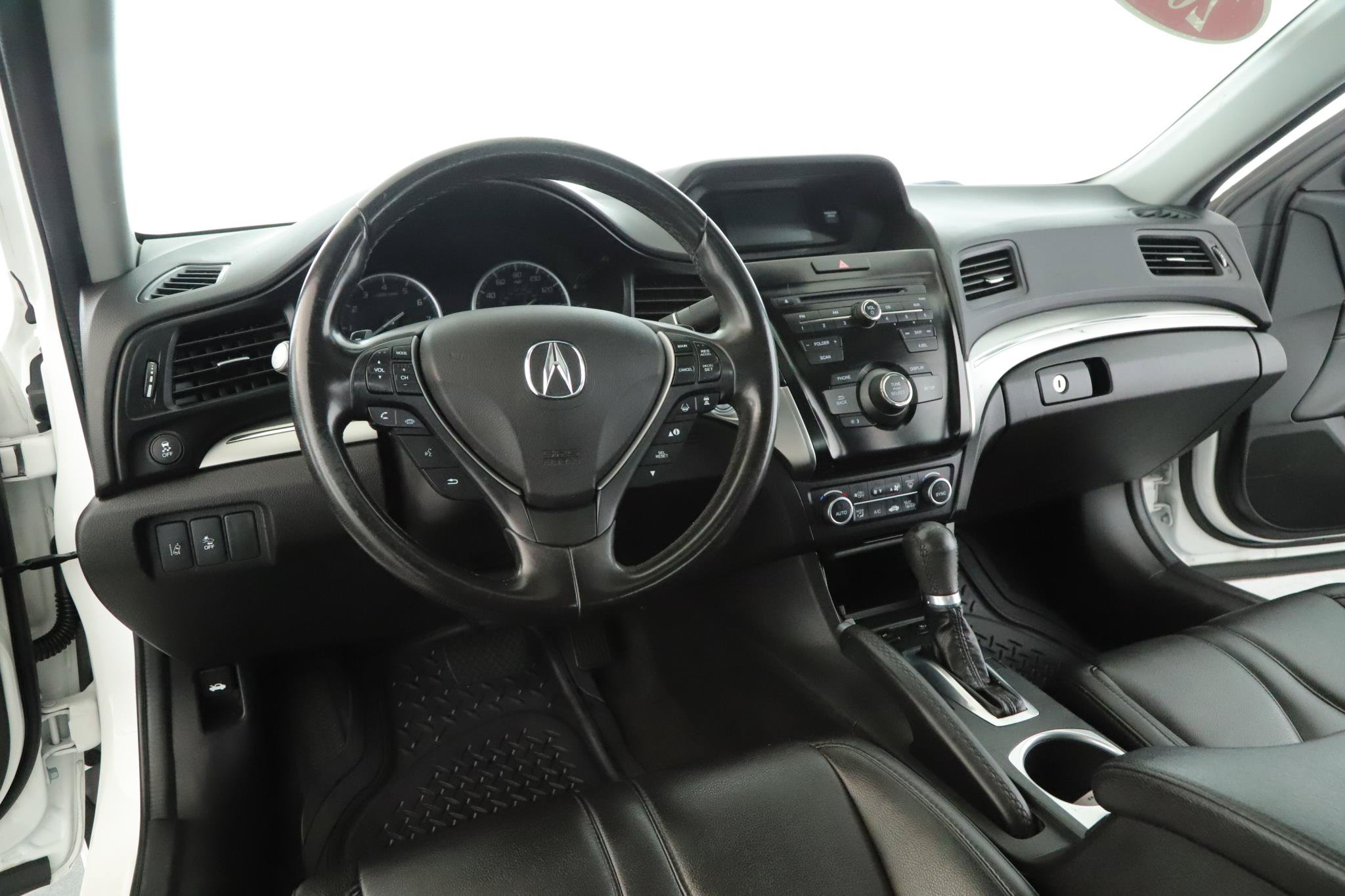 Used 2019 Acura ILX FWD image 2