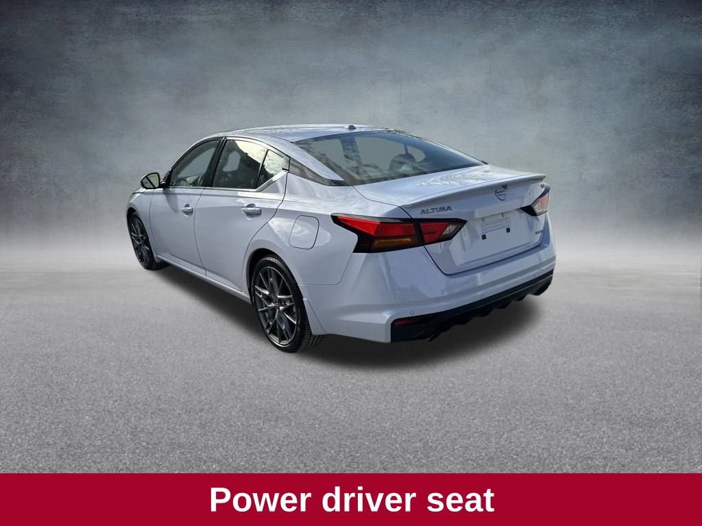 Used 2024 Nissan Altima 2.0 SR image 10