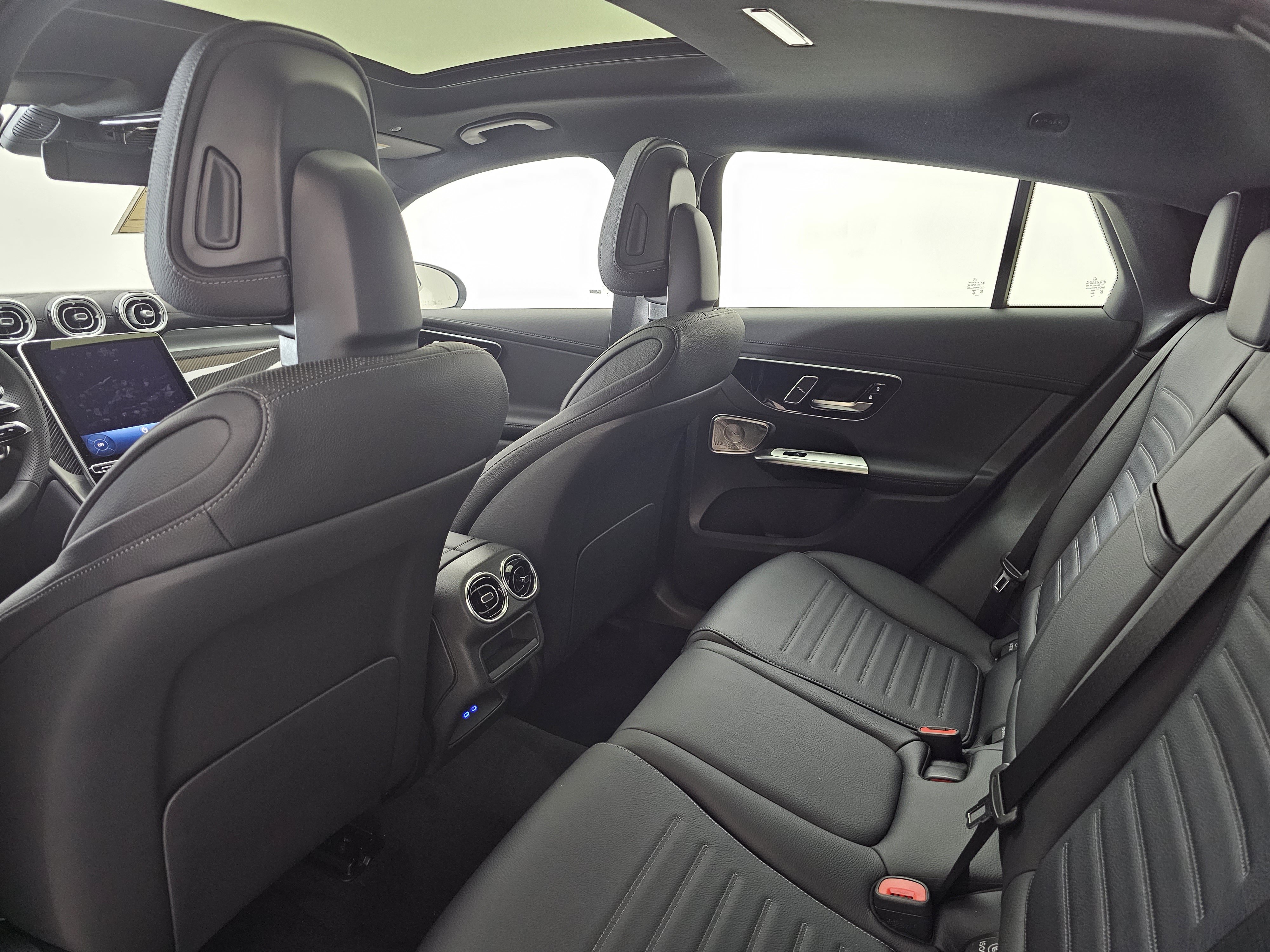 New 2025 Mercedes-Benz GLC 43 AMG 4MATIC Coupe image 18
