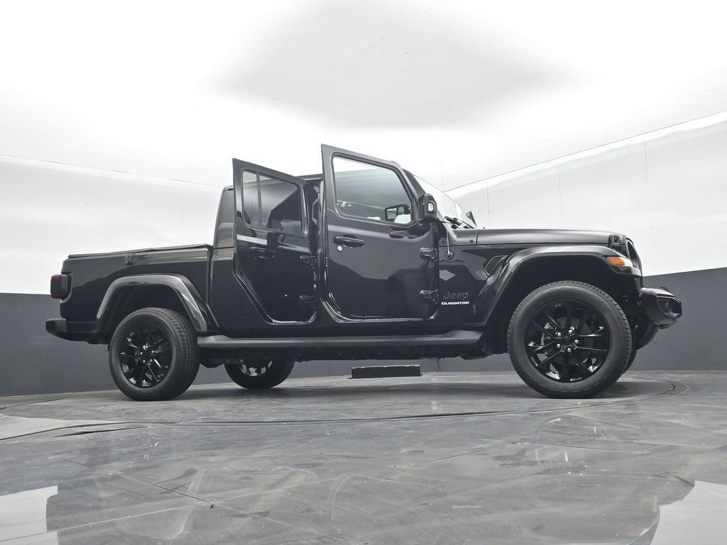Used 2022 Jeep Gladiator Overland AWD/4WD image 77