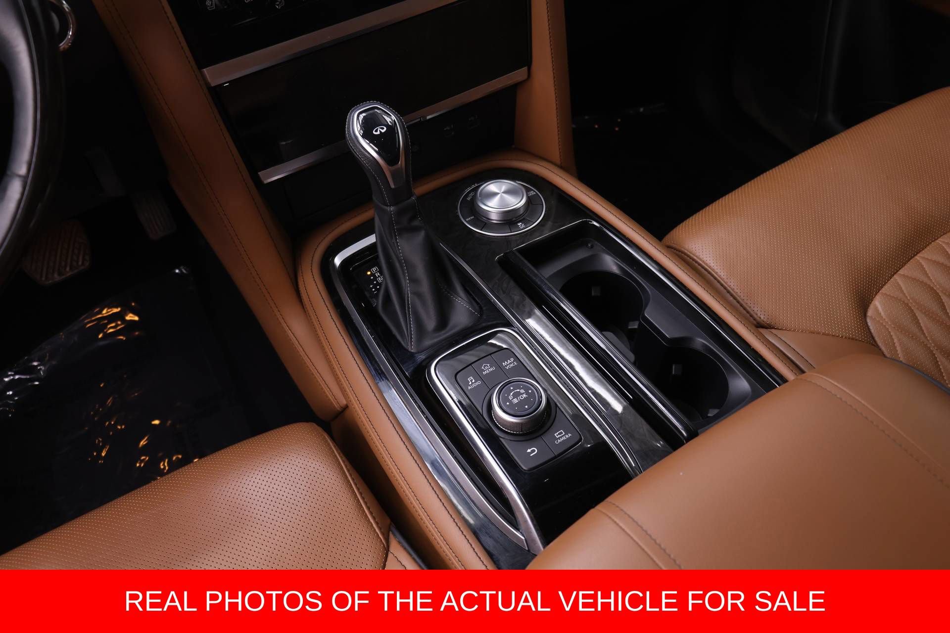 Used 2024 INFINITI QX80 Sensory AWD/4WD image 12