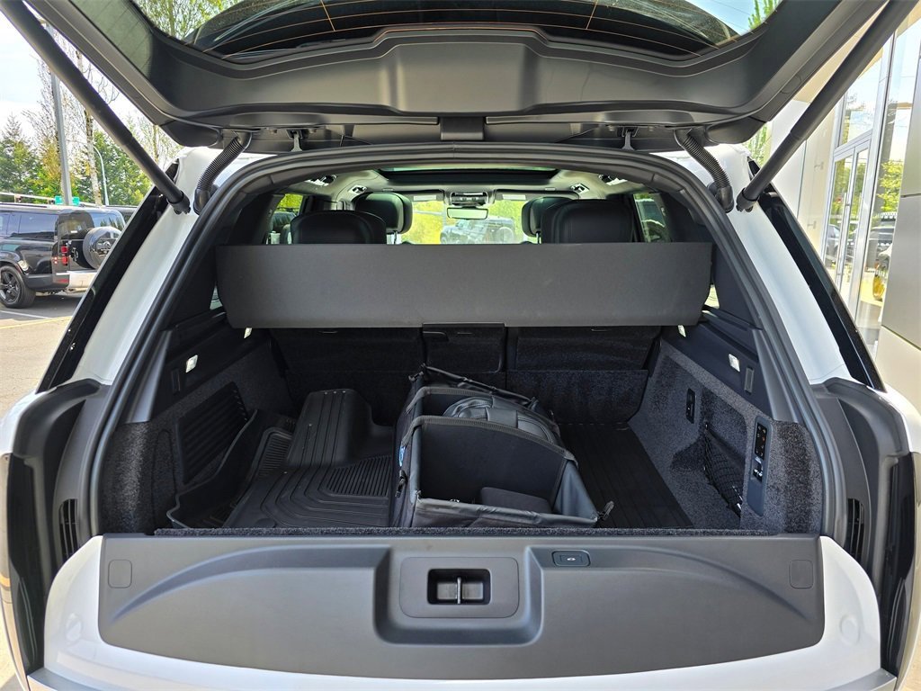 New 2025 Land Rover Range Rover Autobiography image 26