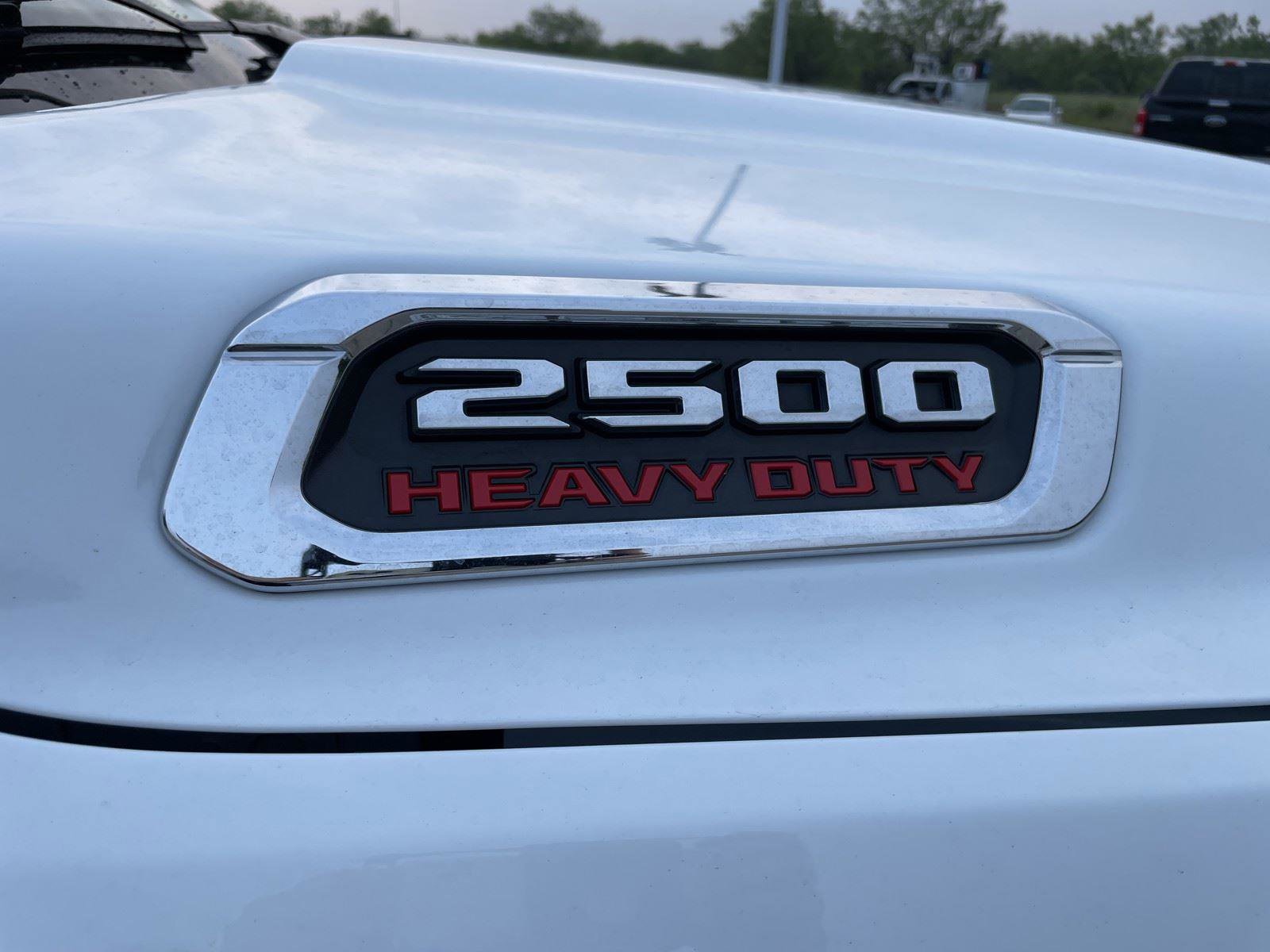 Used 2024 RAM 2500 Big Horn AWD/4WD image 32