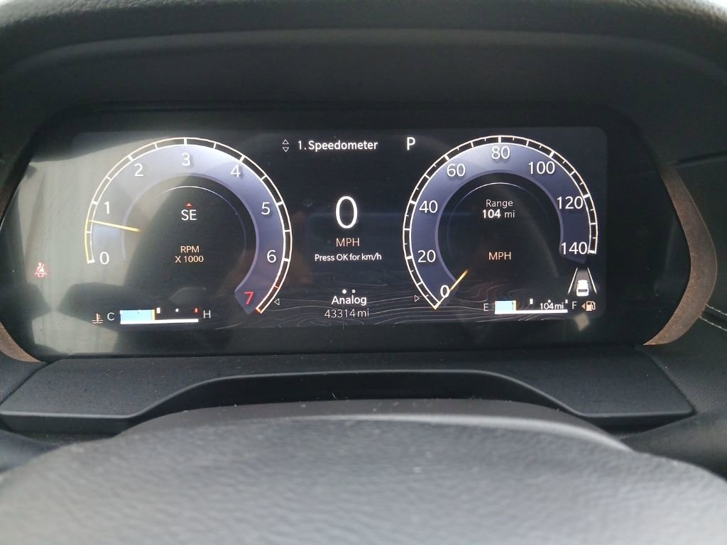 Used 2024 Jeep Grand Cherokee L Limited w/ Luxury Tech Group II image 15