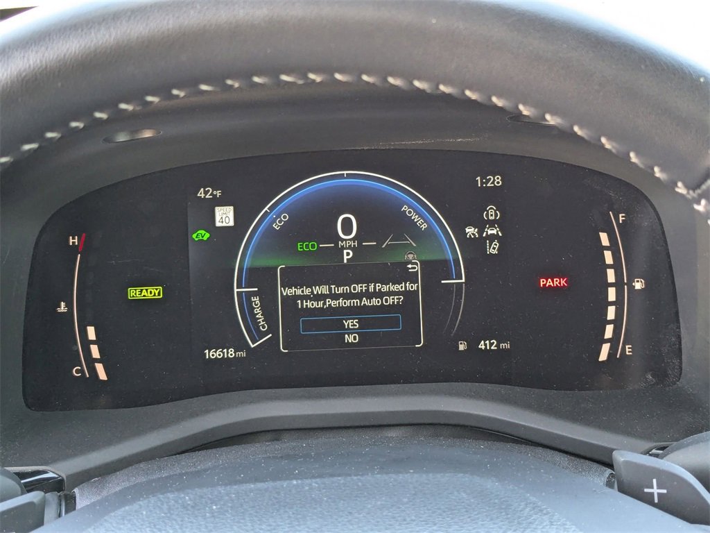 Used 2025 Toyota Camry SE image 21