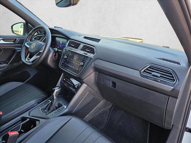 Used 2023 Volkswagen Tiguan SE R-Line FWD image 23