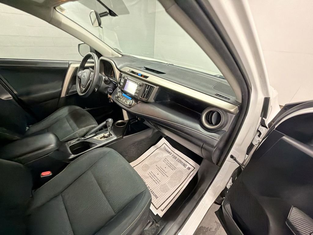 Used 2013 Toyota RAV4 XLE FWD image 25