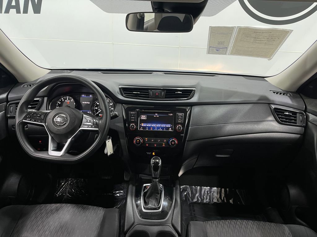 Used 2019 Nissan Rogue S image 16