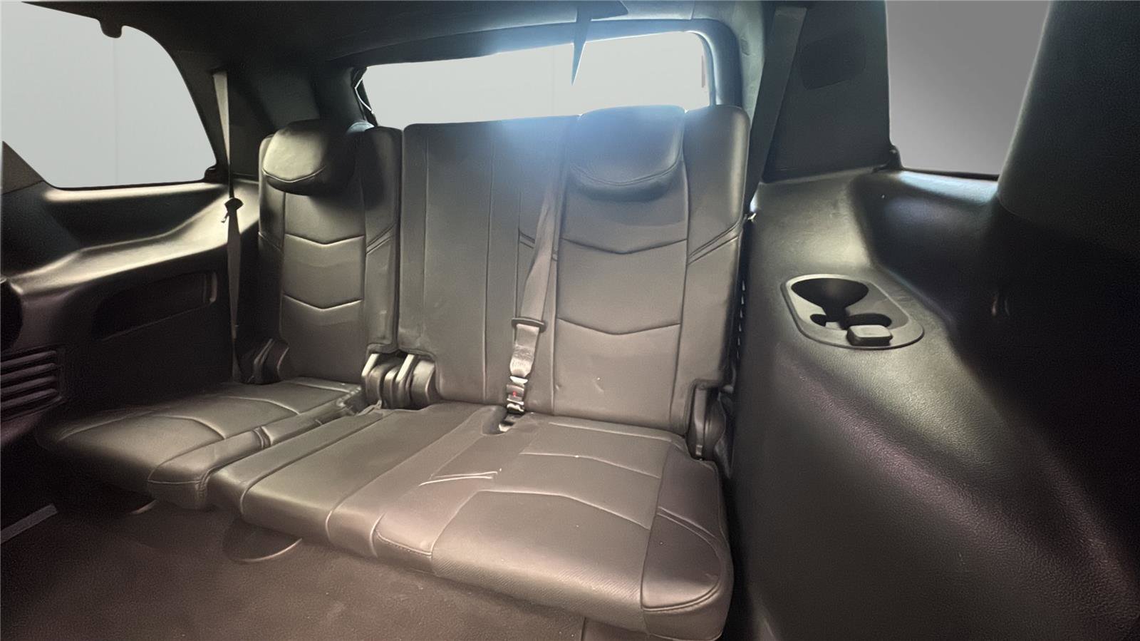 Used 2020 Cadillac Escalade Platinum w/ Escalade Sport Edition AWD/4WD image 12