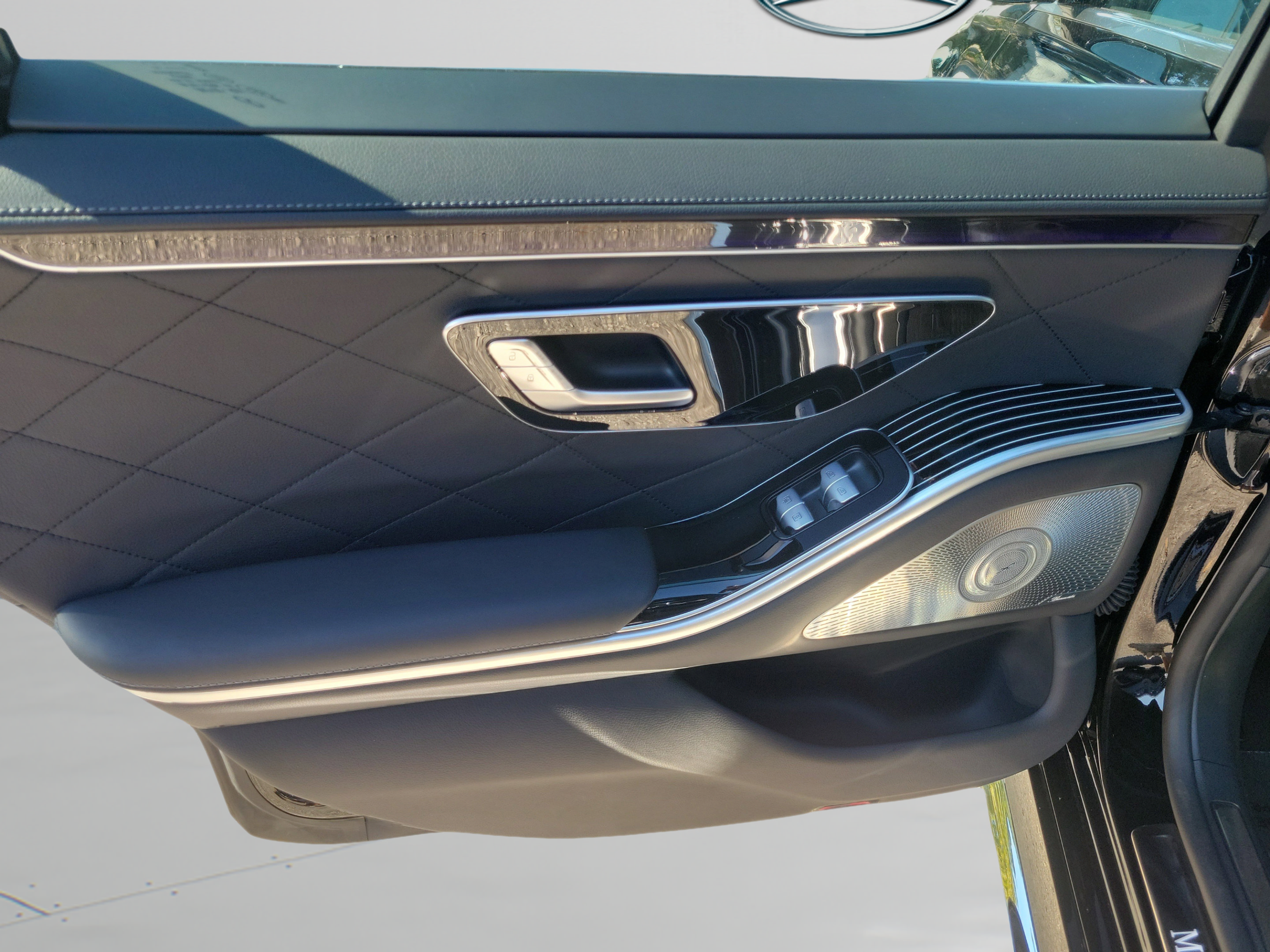 Certified 2025 Mercedes-Benz S 580 4MATIC Sedan image 10