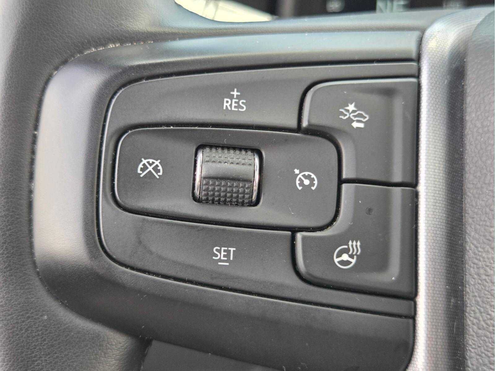 Used 2023 GMC Yukon XL SLT w/ SLT Premium Package AWD/4WD image 35