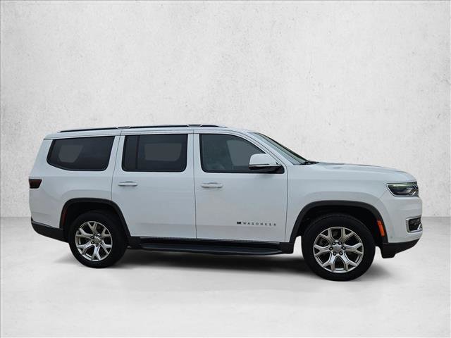 Used 2022 Jeep Wagoneer Series II AWD/4WD image 4