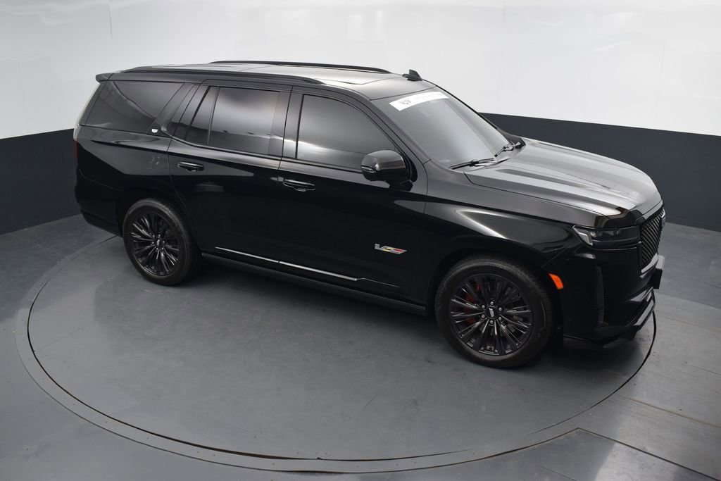 Used 2024 Cadillac Escalade V w/ LPO, ONYX Package image 55