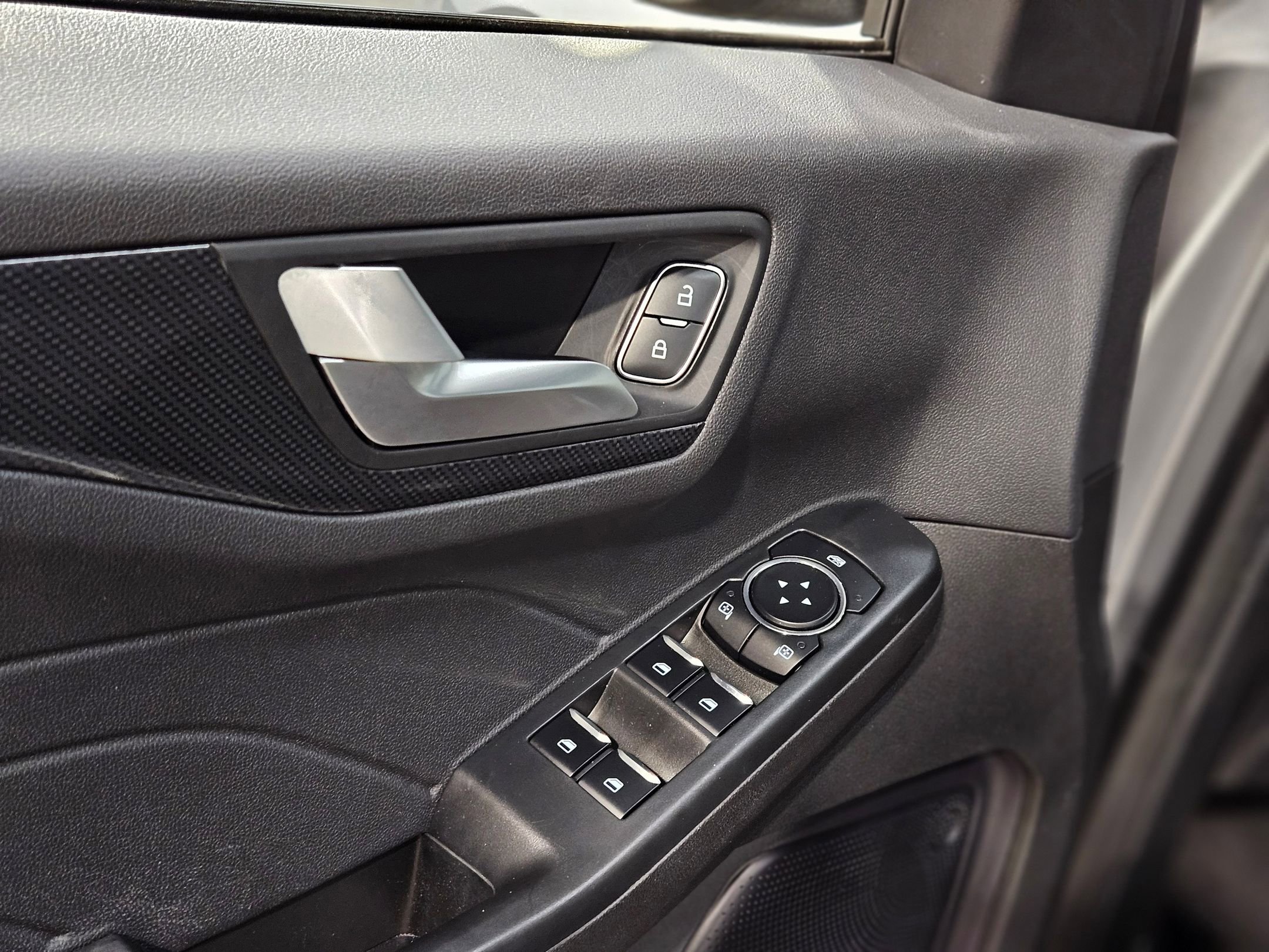 Used 2024 Ford Escape ST-Line AWD/4WD image 21