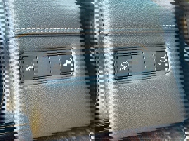 New 2026 Nissan Armada SL w/ Captain's Chari Seat Package image 25