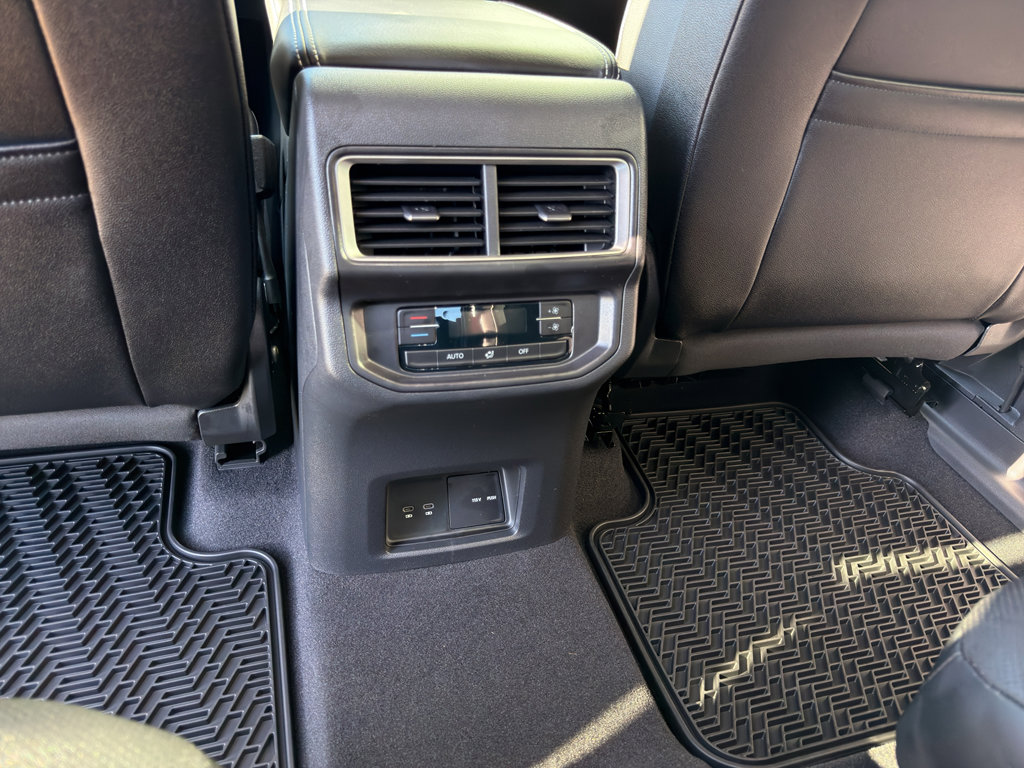 New 2026 Volkswagen Atlas SE image 11